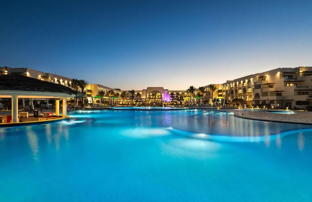 Movenpick Waterpark Resort & Spa Soma Bay-1